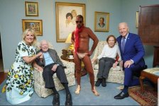 oeazkhhem01p.jpg oeazkhhem01p.jpg