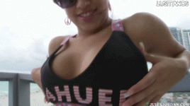 przd9xb273q0.gif