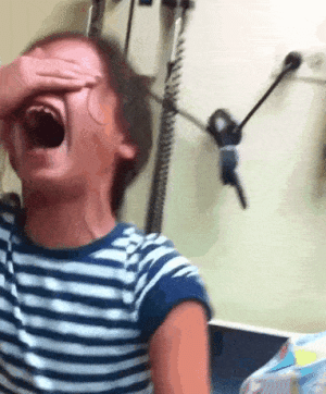 little-girl-freaks-out-getting-flu-shot-scream.gif
