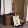 CIgarBoxGuitarist