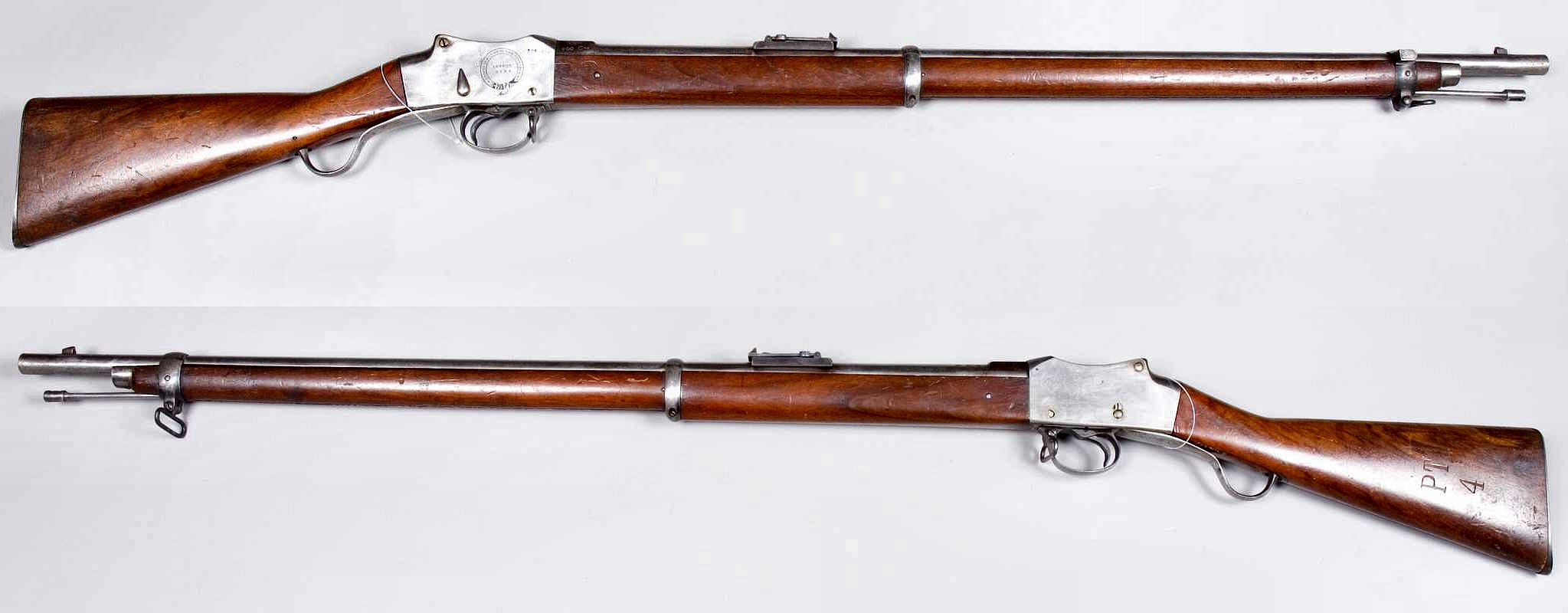 Martini-Henry_m1871_-_England_-_AM.032017.jpg