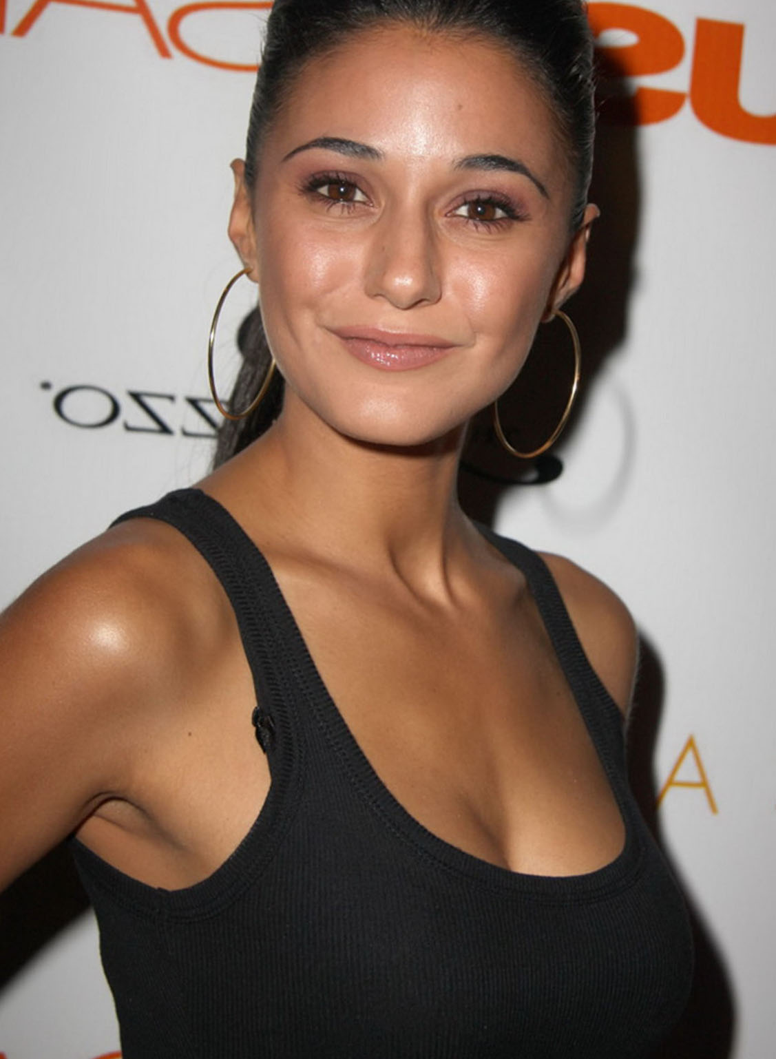 EmmanuelleChriqui_2026_1.jpg
