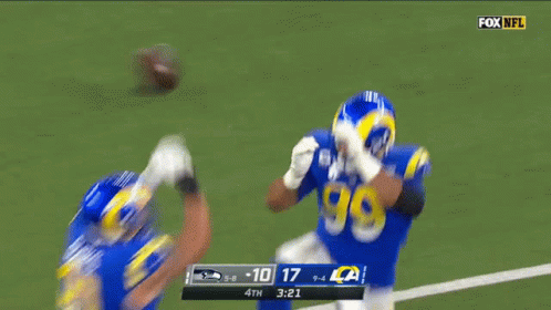 aaron-donald-greg-gaines-aaron-donald.gif