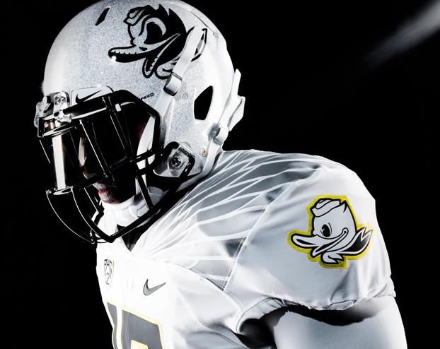 Oregon-Ducks-Galaxy-White-Helmet.jpg