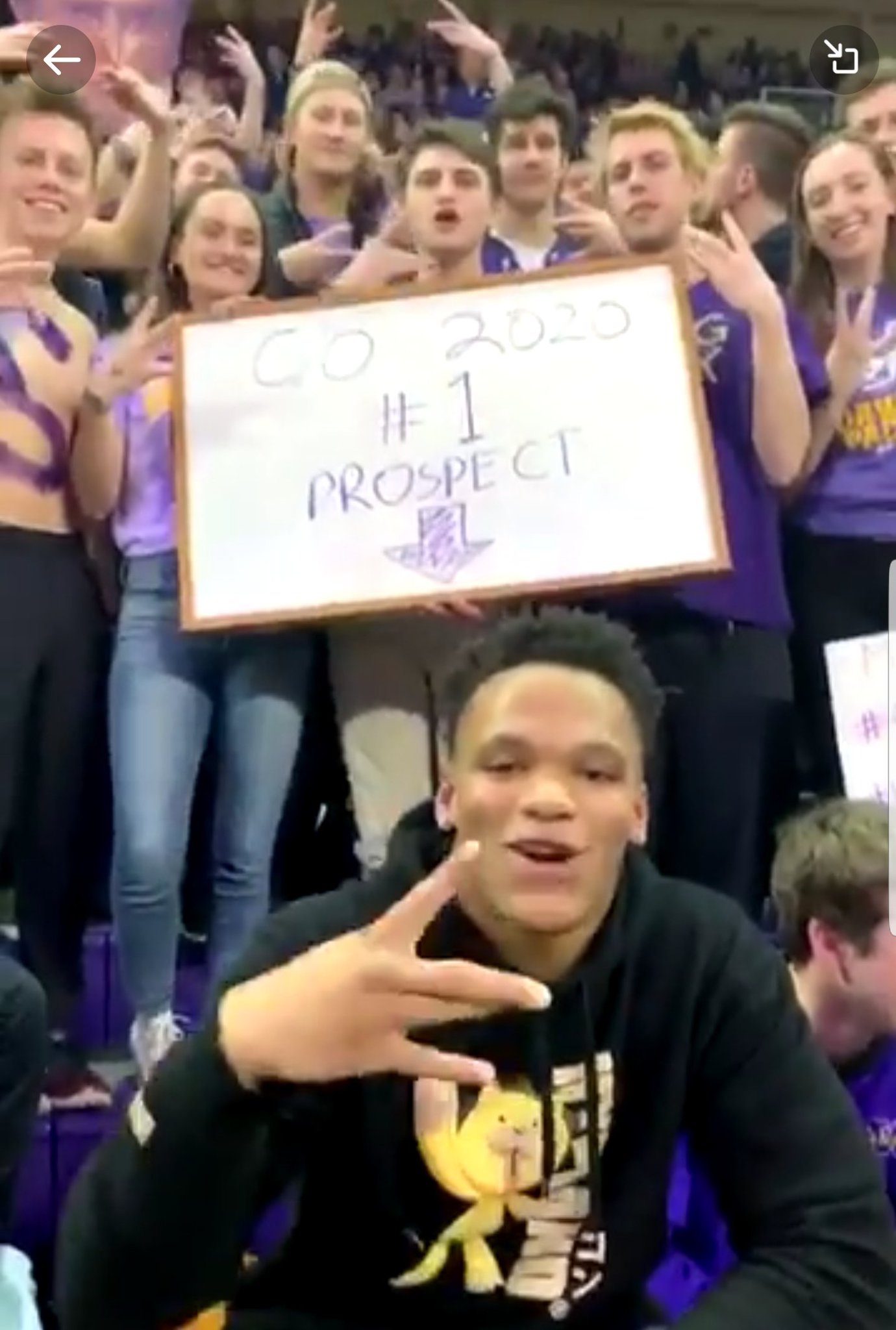 DyOAwkrUUAE6ZGK.jpg:large