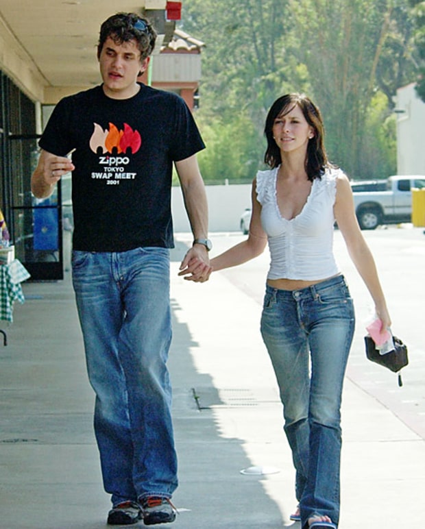 1350005633_1-john-mayer-jennifer-love-hewitt-560.jpg