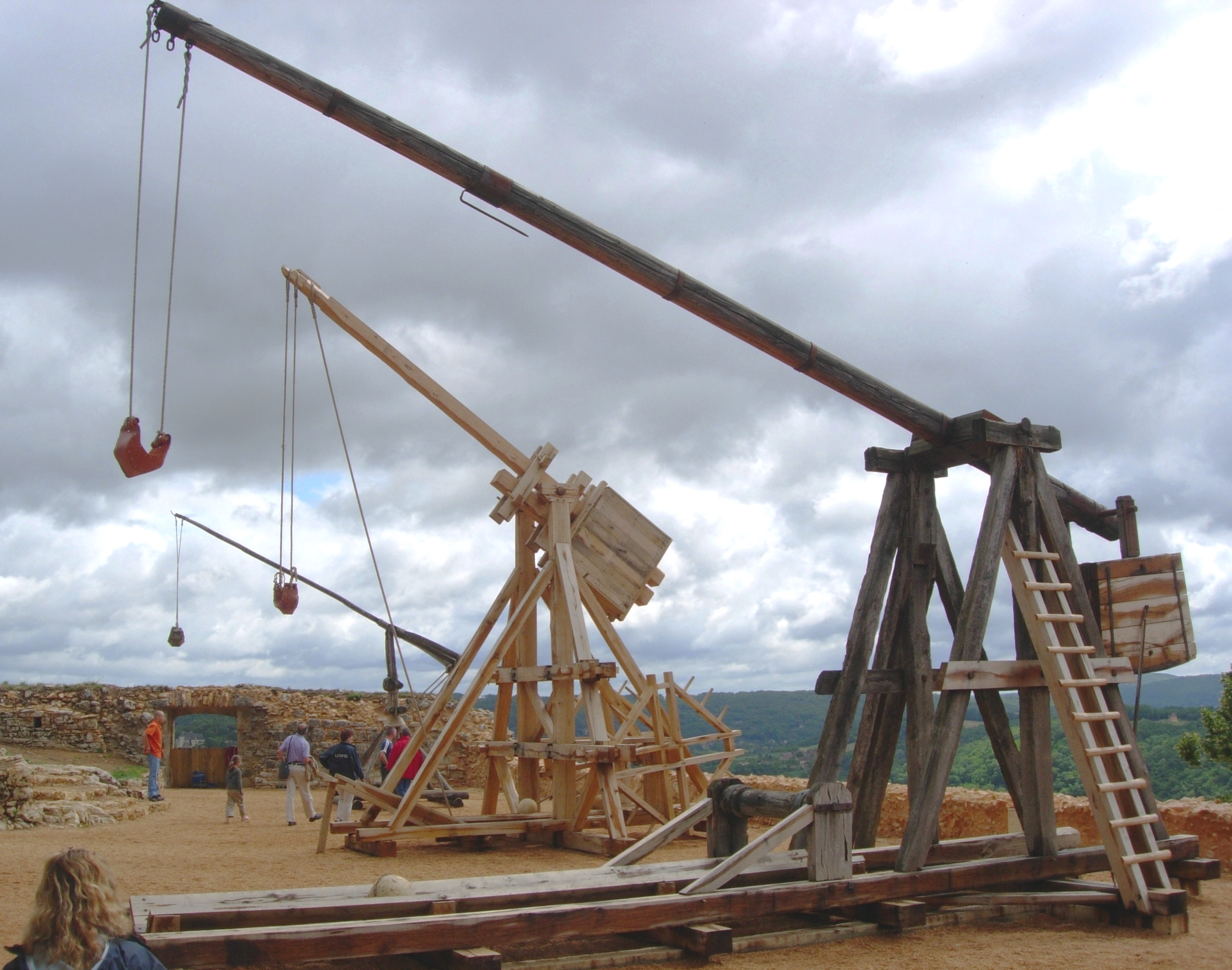 Trebuchet_Castelnaud.jpg