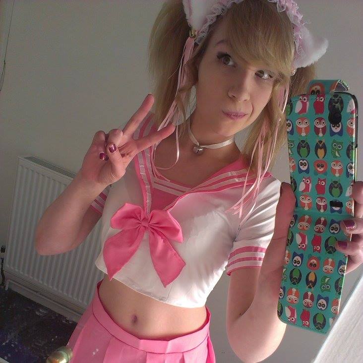 neko_selfie_by_averagecosplays-d6u7ap9.jpg