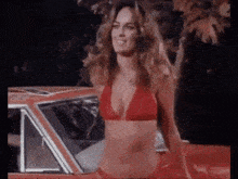 catherine-bach-daisy-duke.gif