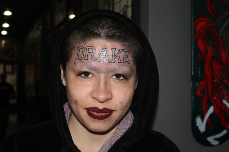 drake-forehead-tattoo.jpeg