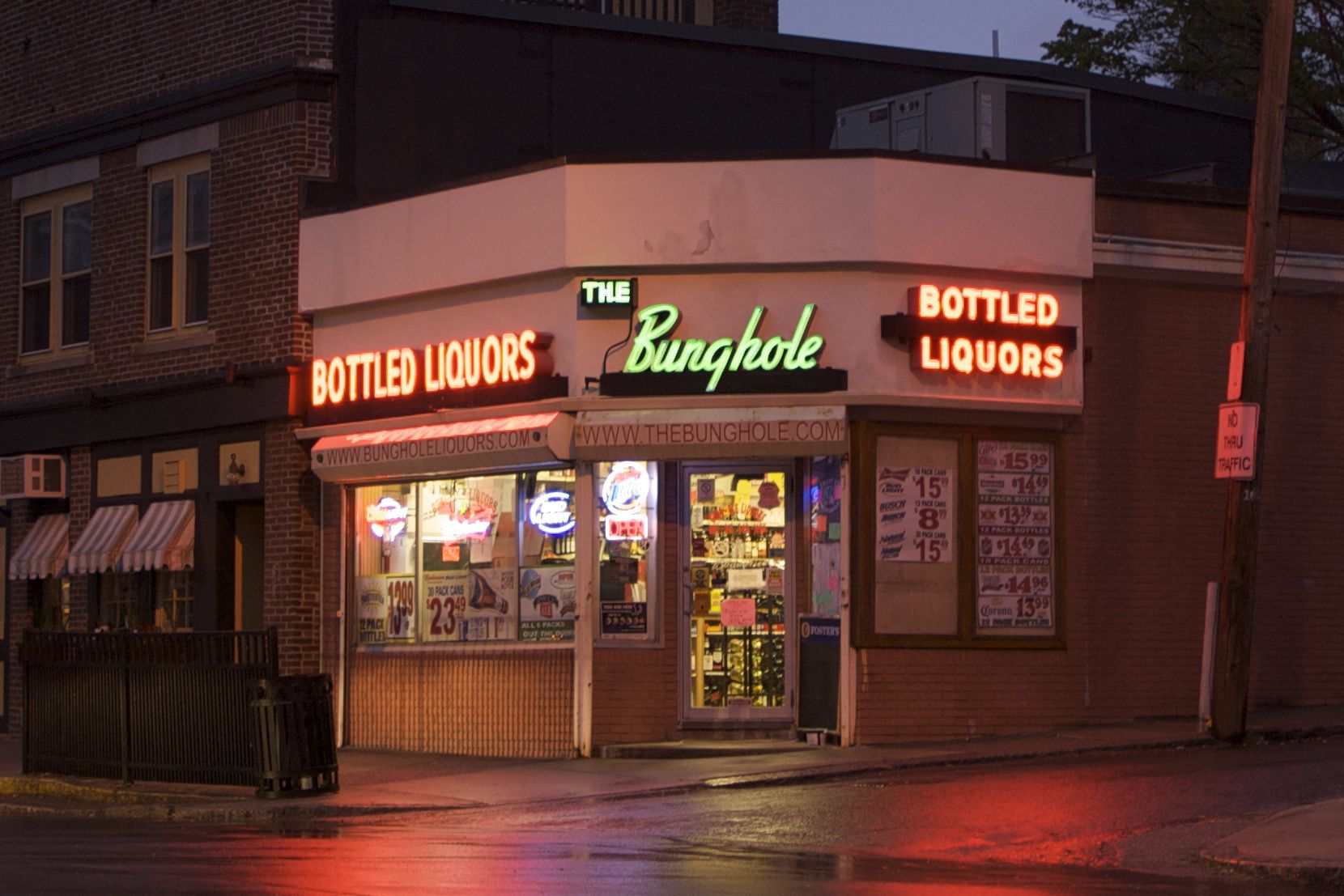 The_Bunghole_Liquor_Store.jpg