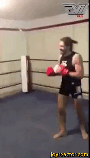 boxing-old-man-beat-young-1609534.gif