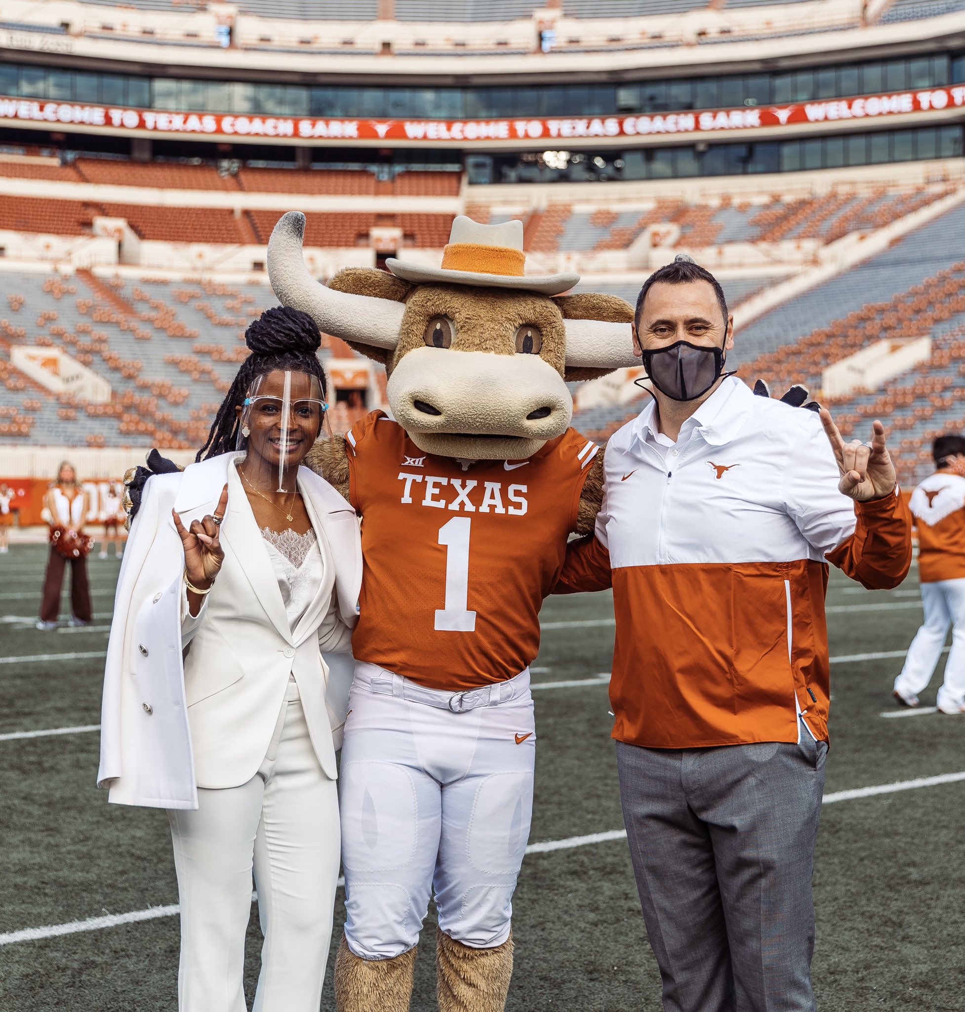 Erynu-RXUAIuPPw.jpg:large