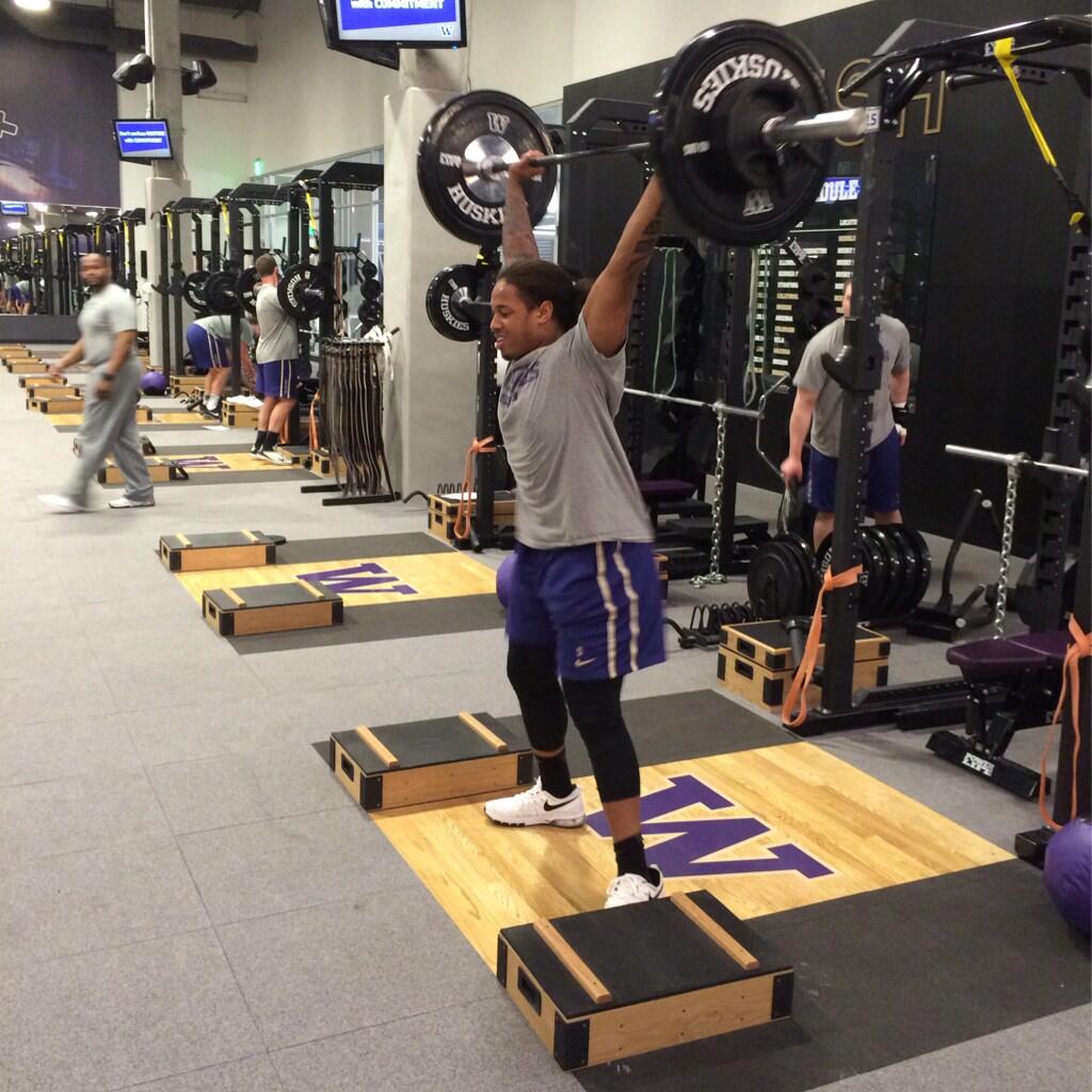 BjGc1_sCcAA4rQJ.jpg:large