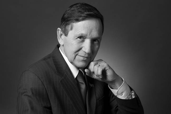 dennis-kucinich-0108_023_bw_scrs.jpg