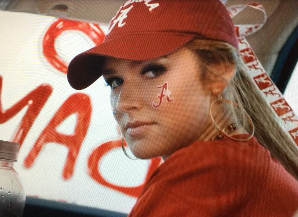 B0j3IUPCEAIcSQT.jpg:large