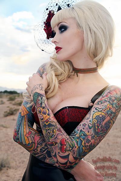Girl-inked-magazine-12814495-400-600.jpg