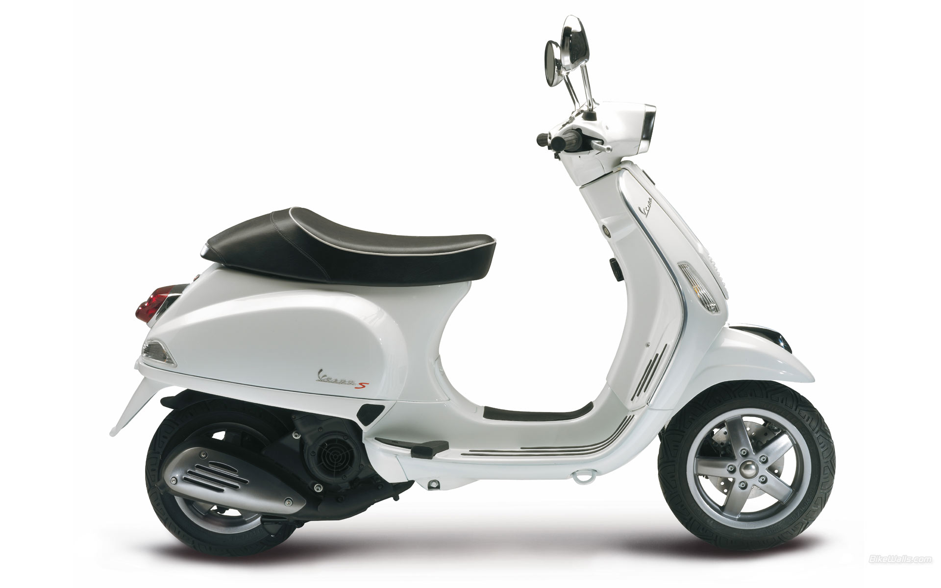 Vespa_S_2007_06_1920x1200.jpg