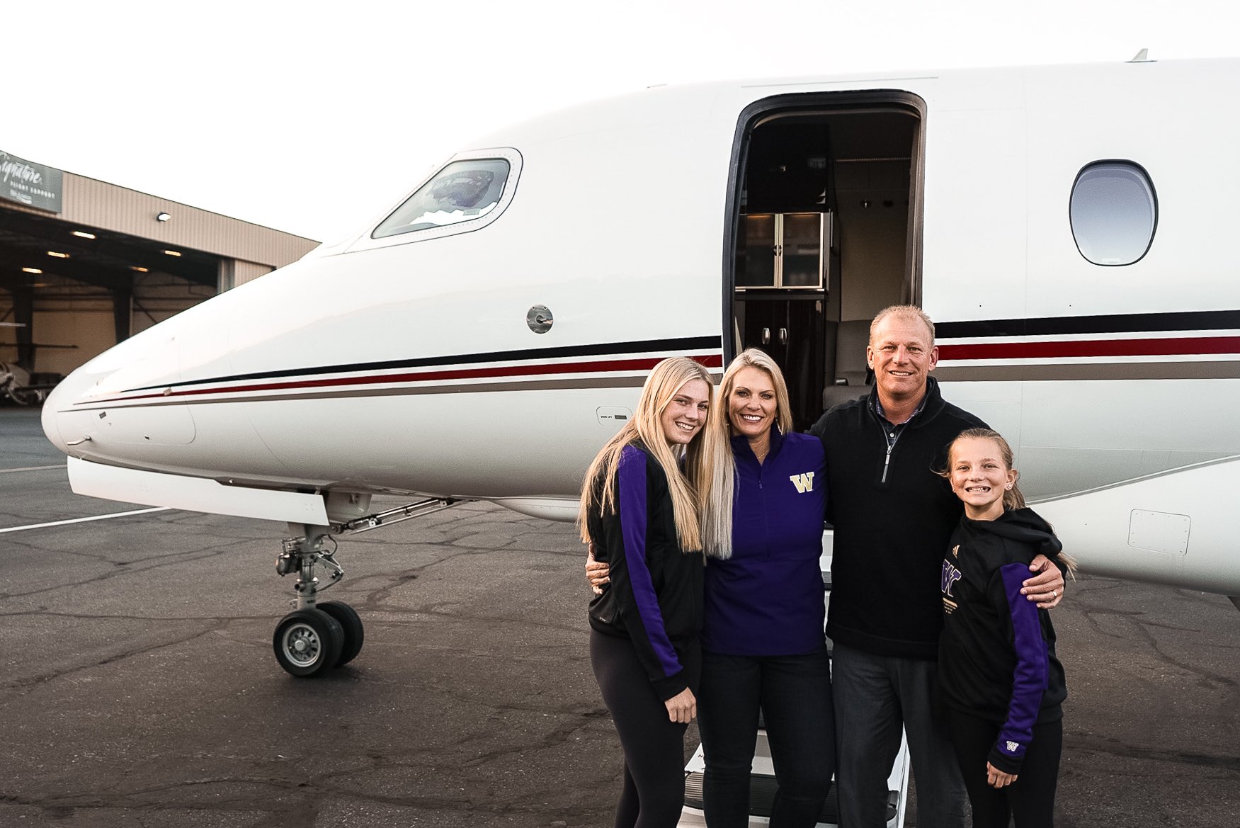 FFagGr_VQAIOIqq.jpg:large