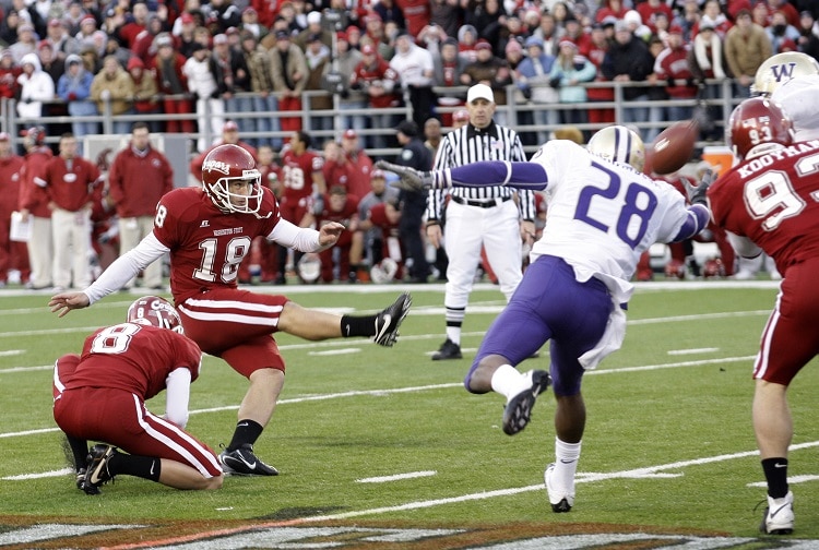 AppleCup2008winningkick.jpg