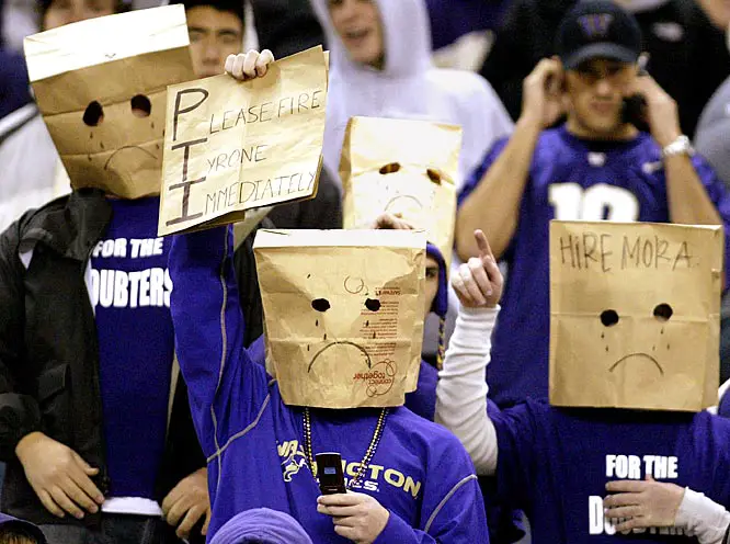 washington-huskies-fans2.jpg