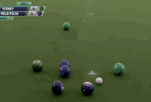 lawn-bowls-bowls.gif