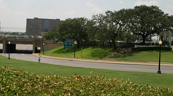 grassy-knoll-5202.jpg