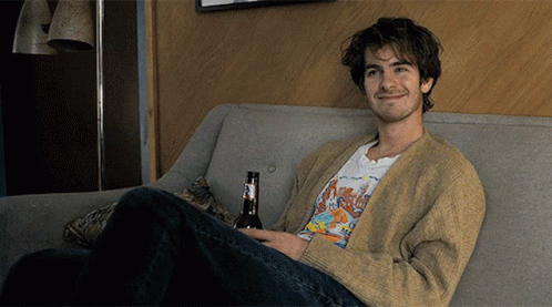 under-the-silver-lake-andrew-garfield.gif