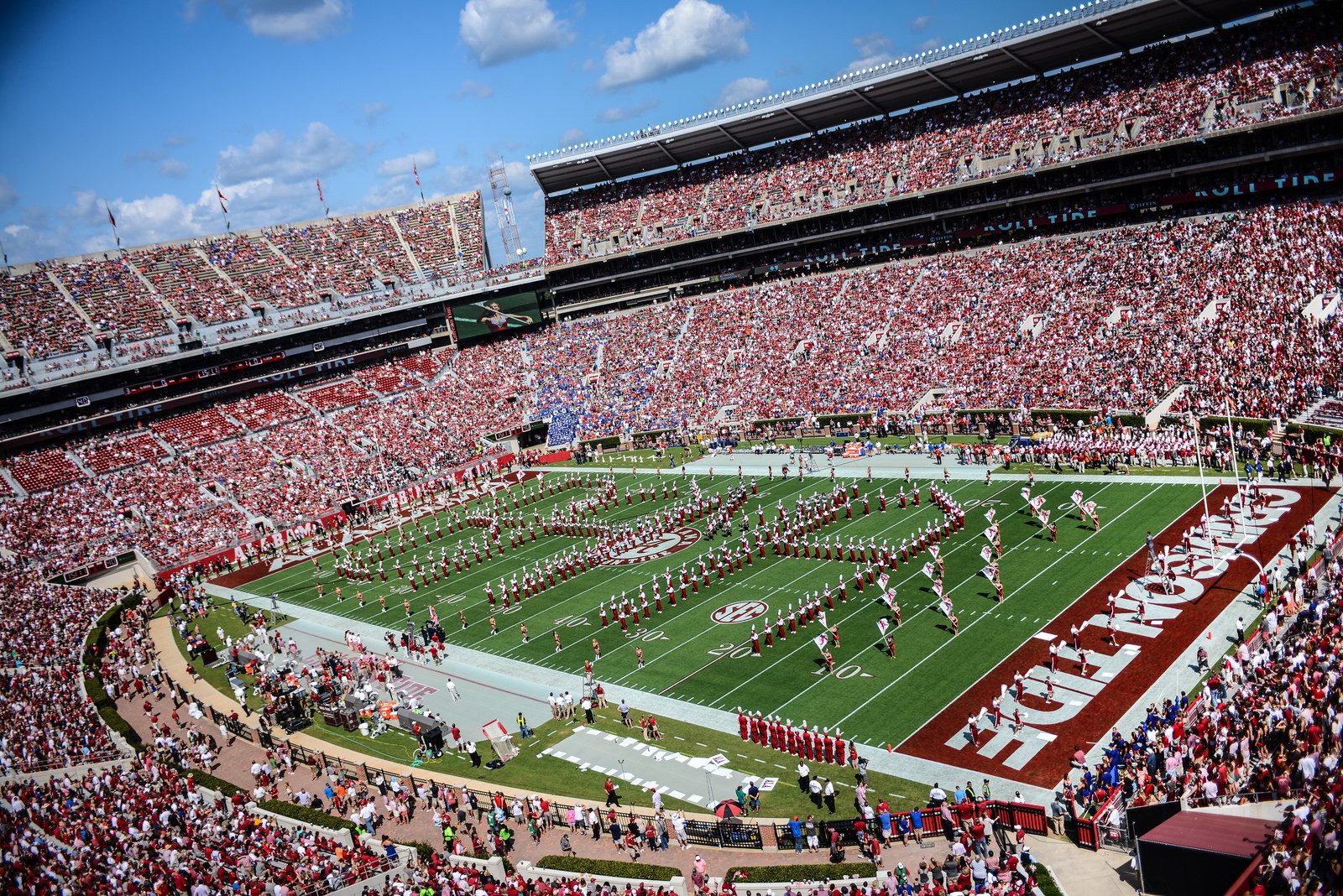bryant_denny_stadium09.jpg