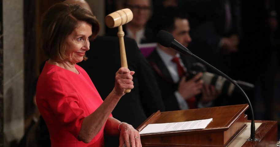 Pelosi-Gavel-913x479.jpg