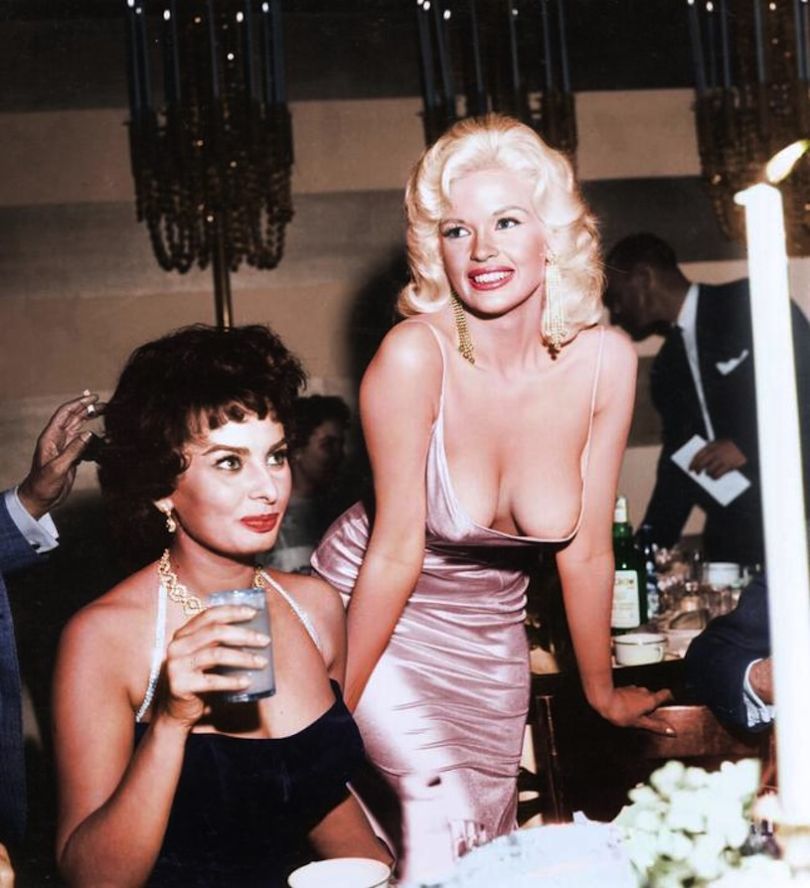 Sophia-Loren-and-Jayne-Mansfield-810x888.jpeg