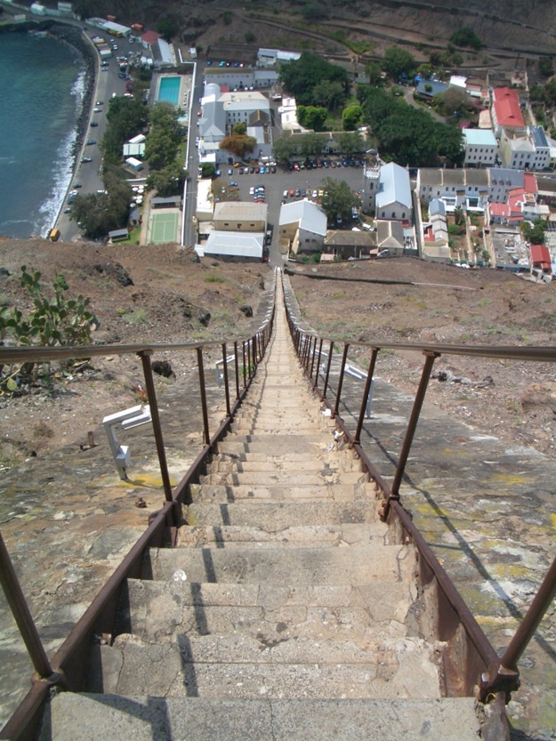 Worlds-Longest-Straight-Staircase-1.jpg