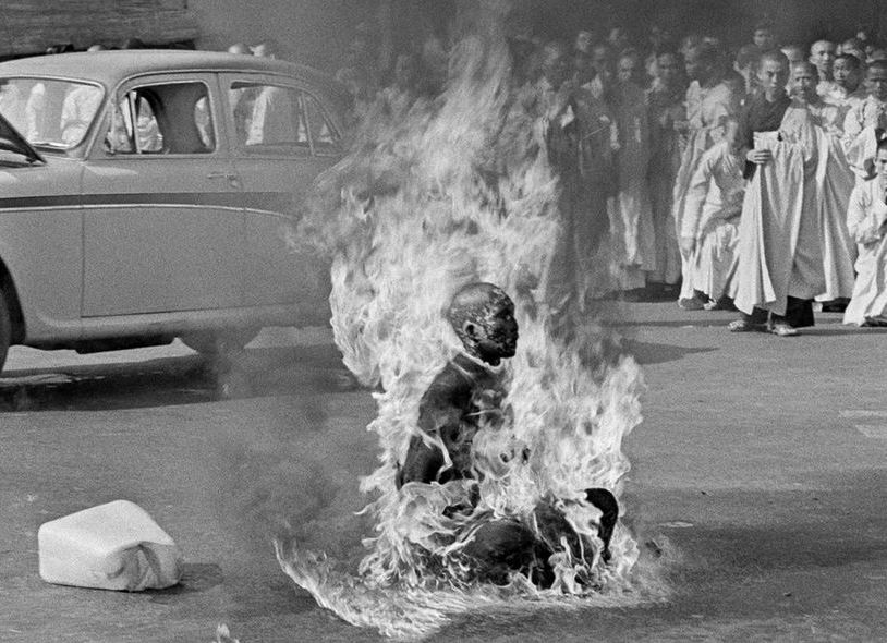 Self-immolation_of_Thich_Quang_Duc.jpg