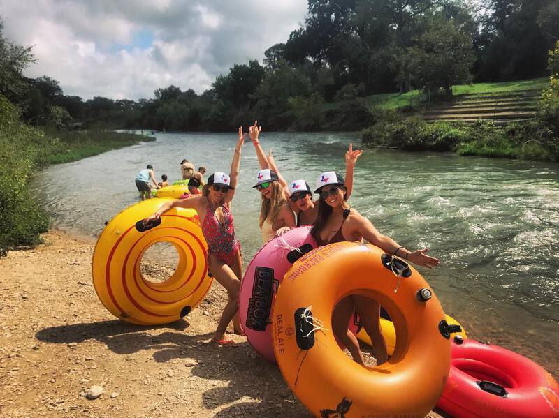 river-tubing-girls-800-eeb3f4.jpg