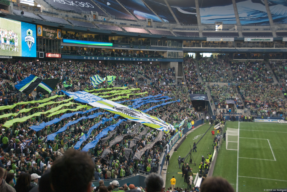 Seattle_sounders_tifo_2.jpg