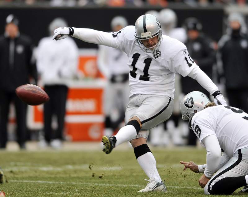 sebastian-janikowski-is-chubby.jpg
